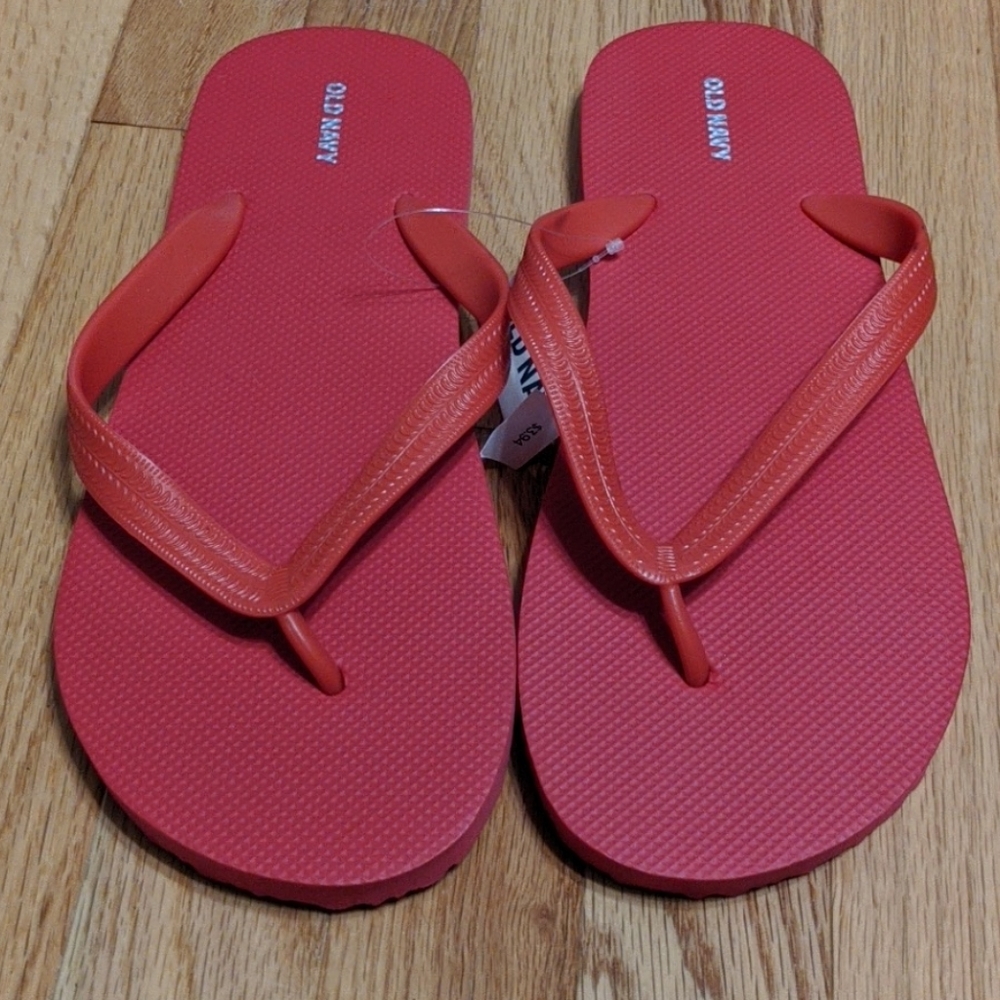 NWT Old Navy Mens Red Flip Flops Size 8-9